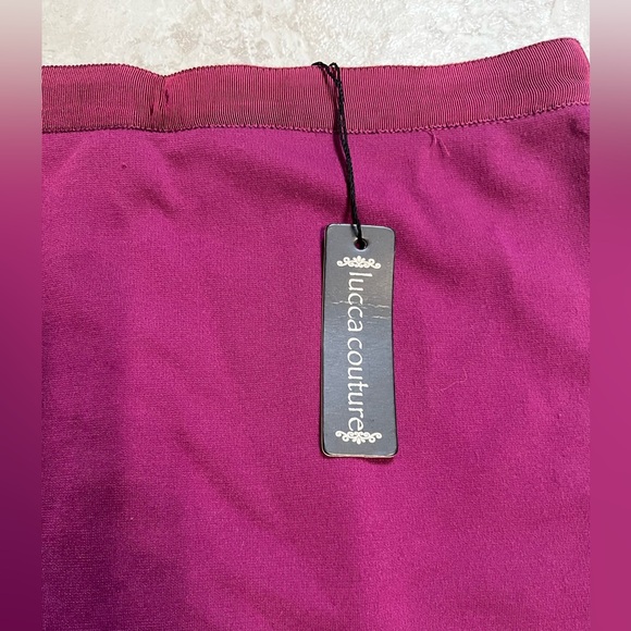 Lucca Couture Stretch Skirt Size L - Picture 2 of 5